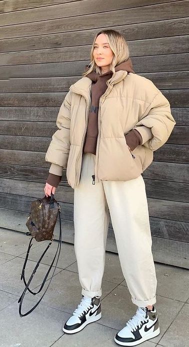  استایل زمستانی دخترانه با هودی